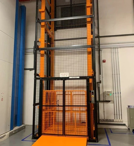1000 Kg Hydraulic Goods Lift