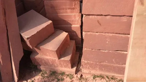 Red Sand Curb Stone