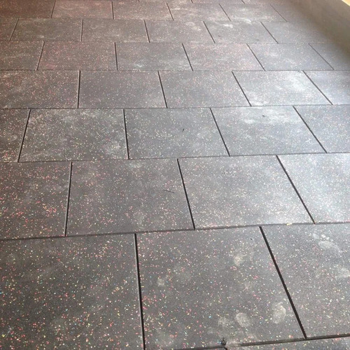 20 X 20 Inch Laminate Rubber Tile