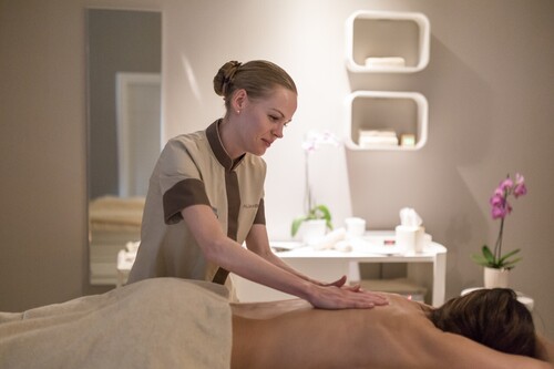 Aroma Massage