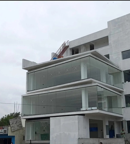 Glazing Toughened Glass