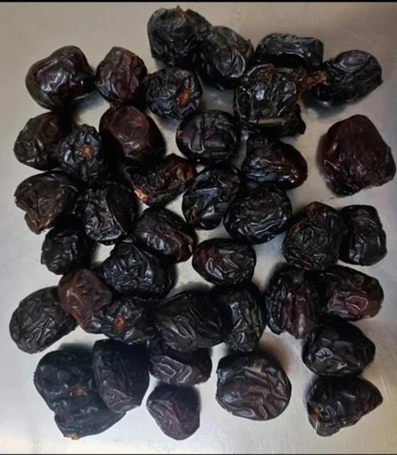 Black Ajwa Dates