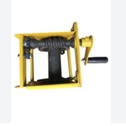 Hand Operated Winch Machine - Color: Yellow And Black