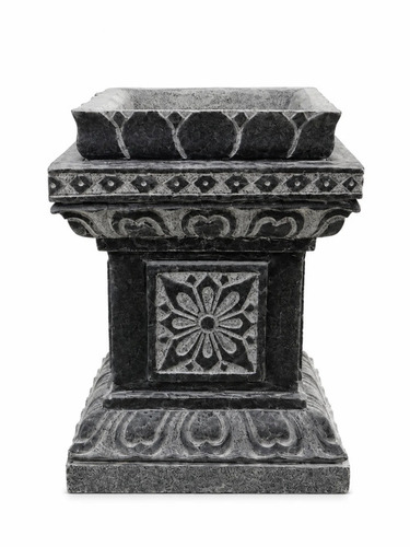 1.3 ft Thulasi Maadam Pedestal