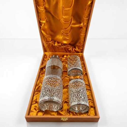 Silver Plated Glass Water Bottle Set With 2 Glasses Gift Box - Battery Capacity: Not Applicable Faraday (F)
