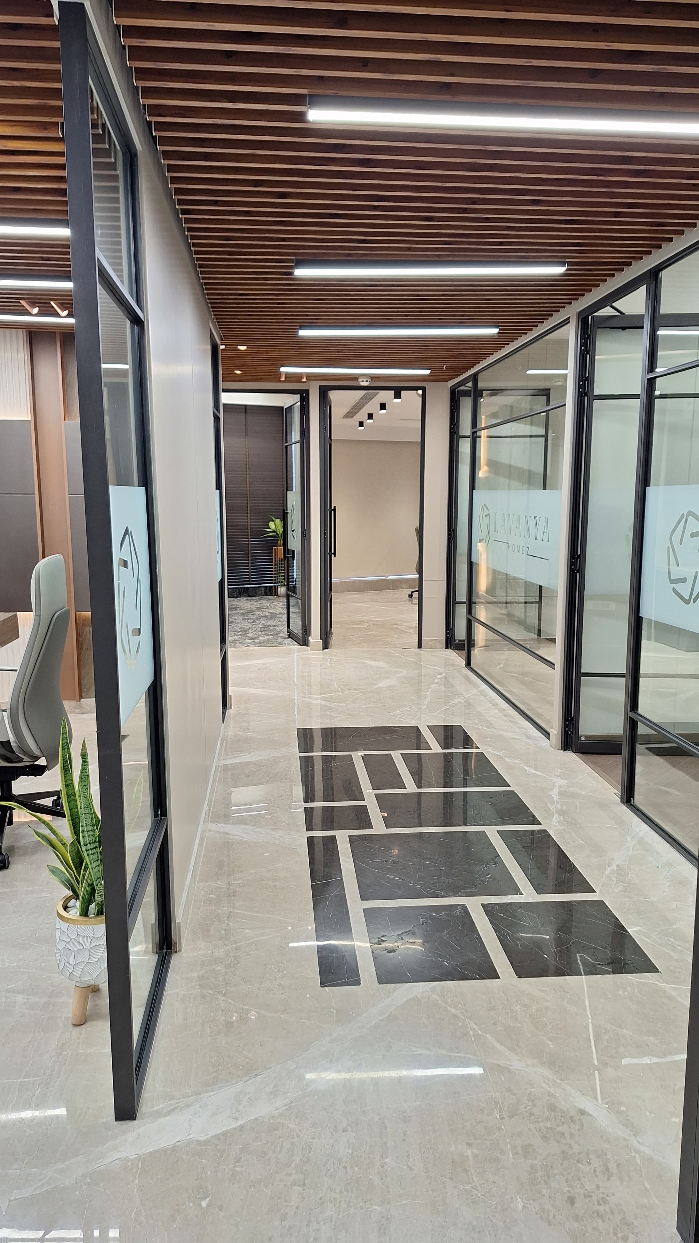 Gpc1750 Grid Glass Partition 17X50Mm - Color: Custom / As Per Finish