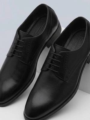 Mens Brogue Shoes - Color: Black Brown