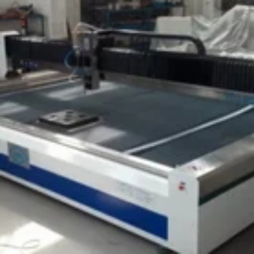 Water jet cutting machine