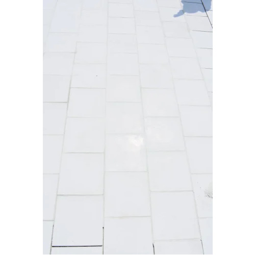 White Feet Elite Gold Roof Tile