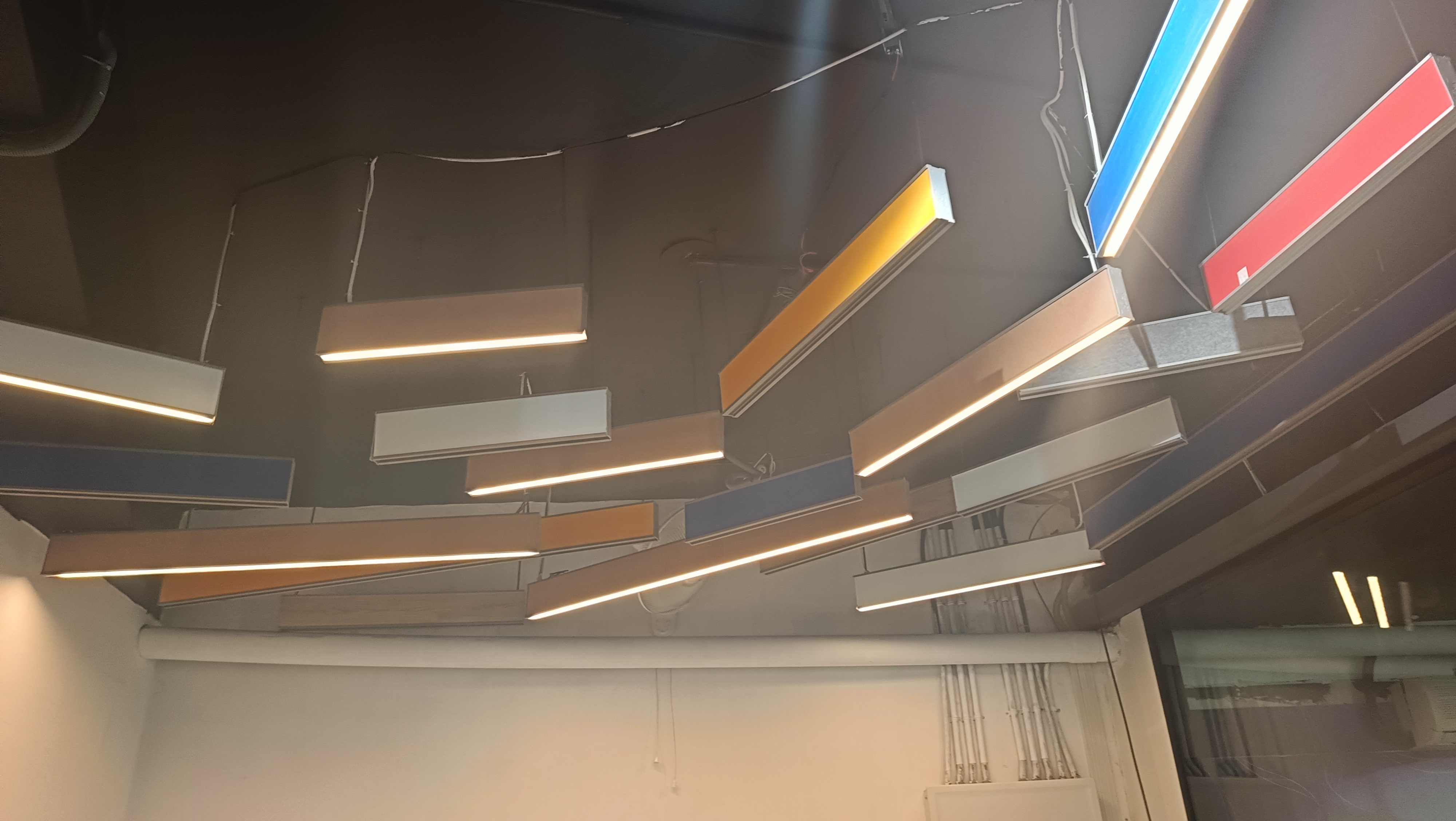 Iqubx Bfc2 Modular Aluminium Baffle Ceiling - Color: Custom