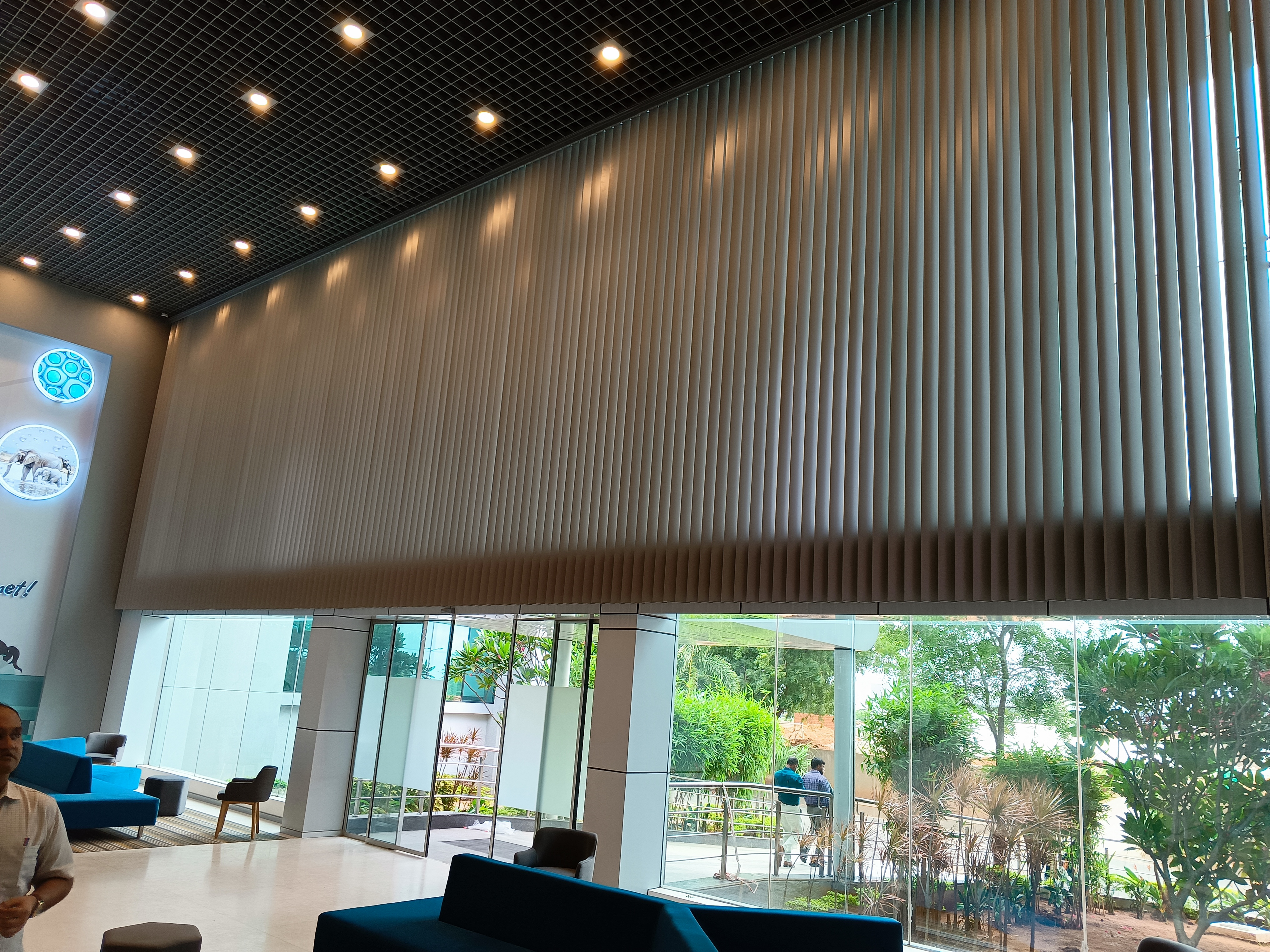 Iqubx Vertical Aluminium Baffle Fins Ceiling Wall & Facade - Color: Any Ral Shade / Wood / Anodized