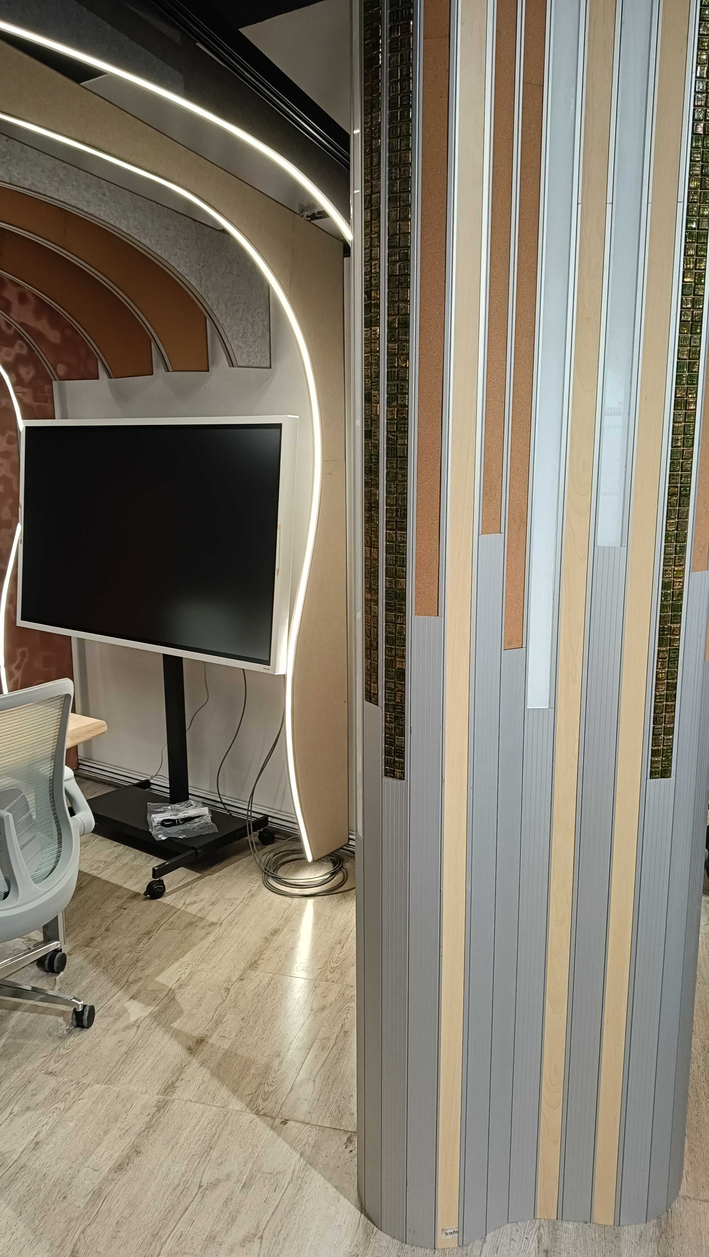 Iqubx Wp60 60 Mm Curvilinear Aluminium Wall Cladding Panel - Application: Straight