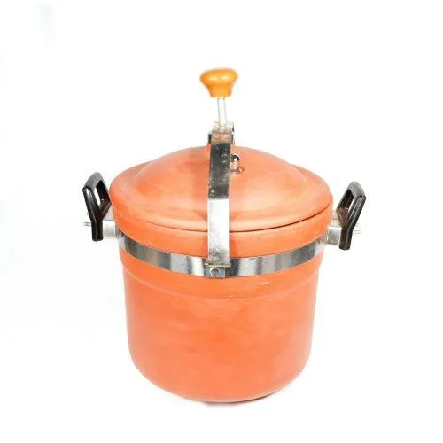 Clay Cooker