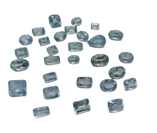 7.50 Carat Aquamarine Gemstone Average - Natural Aquamarine, 7.50 Carat, Blue, Faceted Cut, Clear Appearance