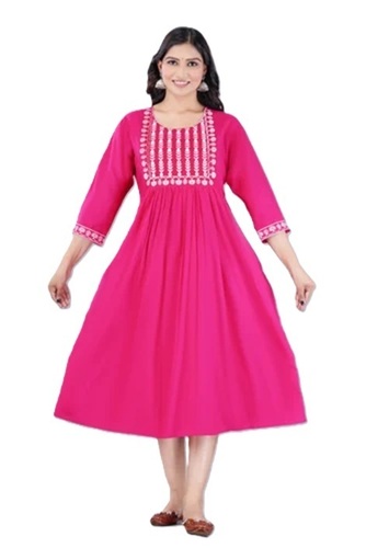 Ladies Pink Printed Long Kurti