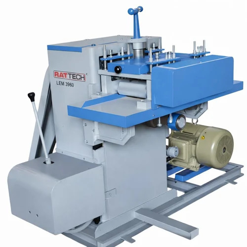 04 Straight Line Rip Saw Machine