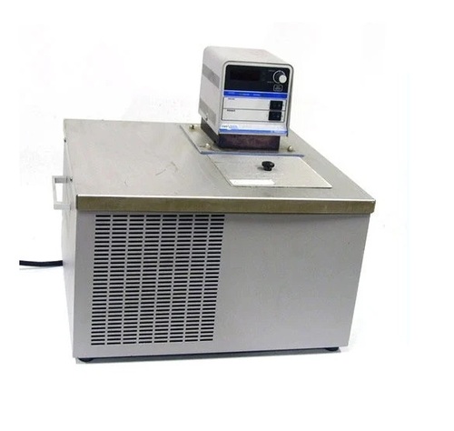 Refrigerated Circulating Liquid Bath
