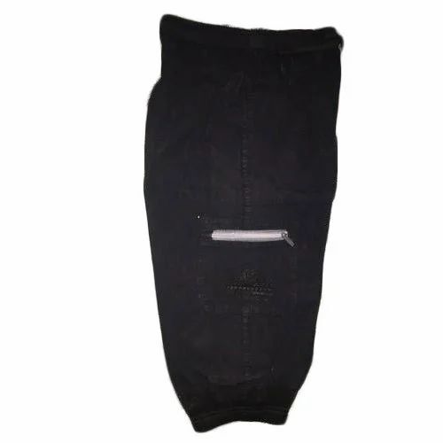 Men Black Casual Cotton Capri