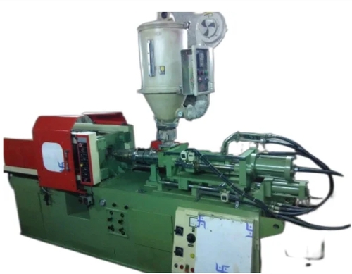 Plastic Injection Molding Machine