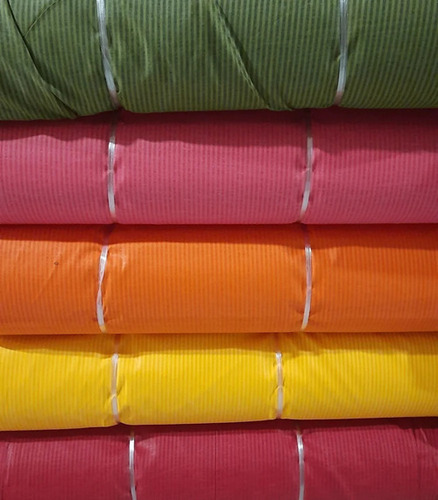Multicolor Gsm 100 Magic Cotton Slub Fabric