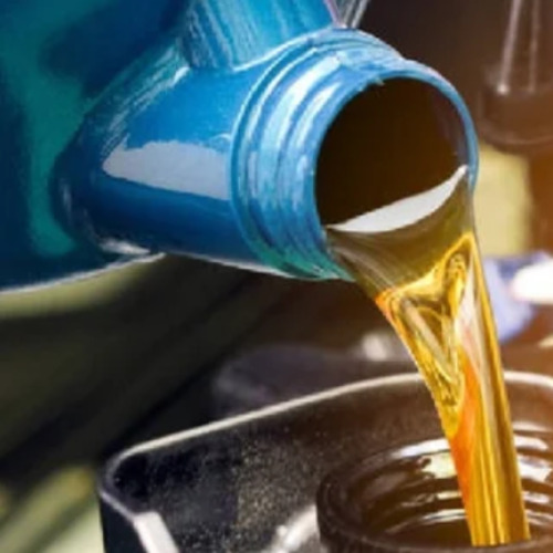 01 Engine Oil