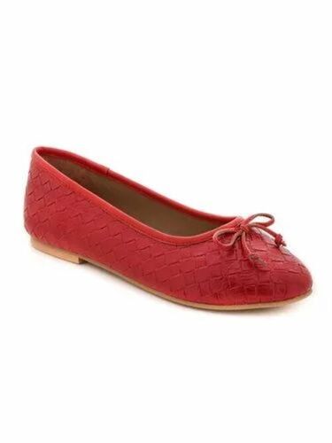Ladies Weave Embossed Red Ballerina Shoes