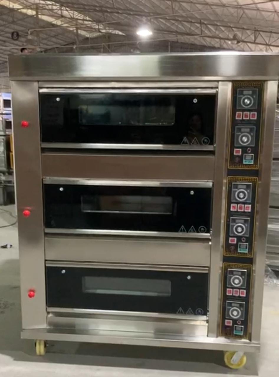 Triple Decks Electric Bakery Oven 3 Deck 6 Tray