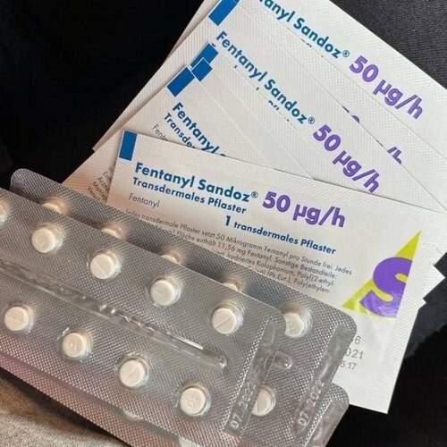 Fentanyl SandozA AR 50 micrograms/hour (50 A Aug/h) transdermal patch.