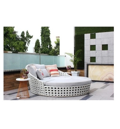 Wicker Outdoor Daybed