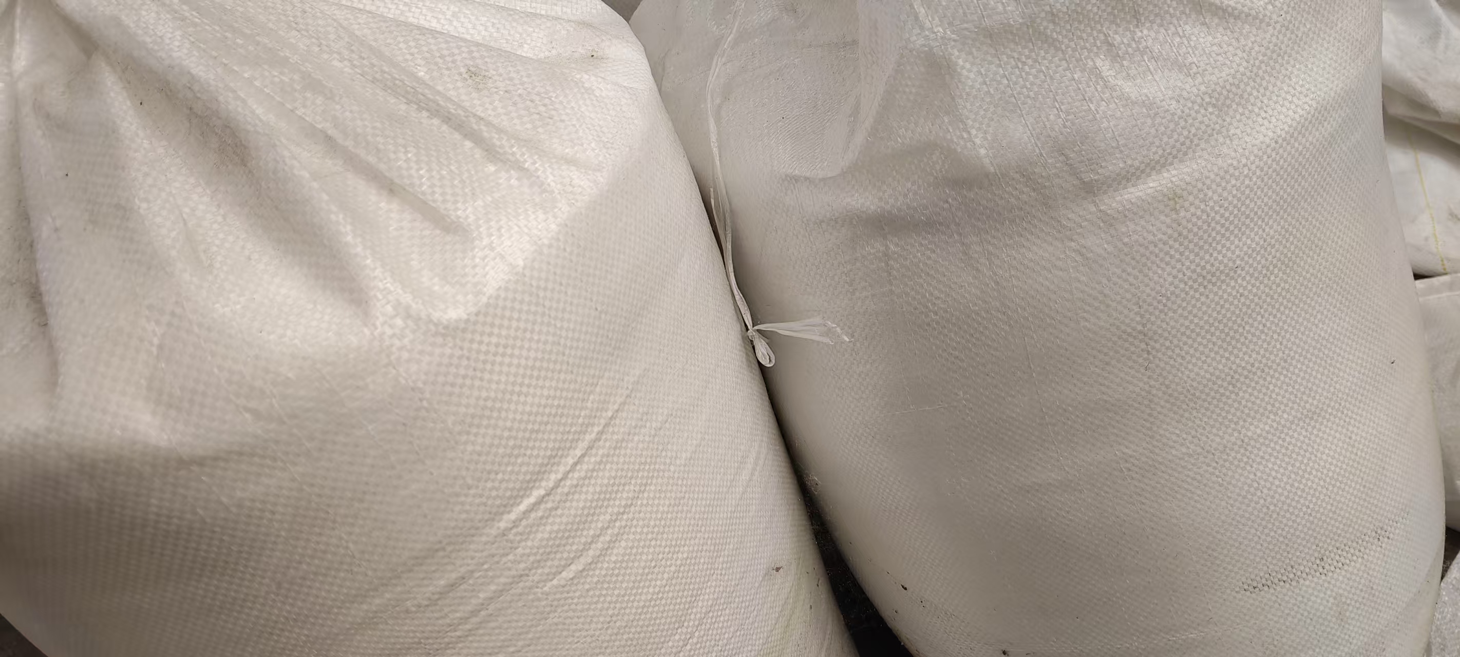 Quartz Sand - Color: White