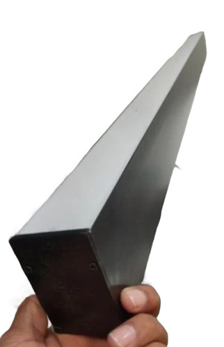 Hanging Linear Light