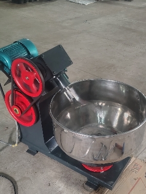 Dough Kneading Machine - Color: Silver