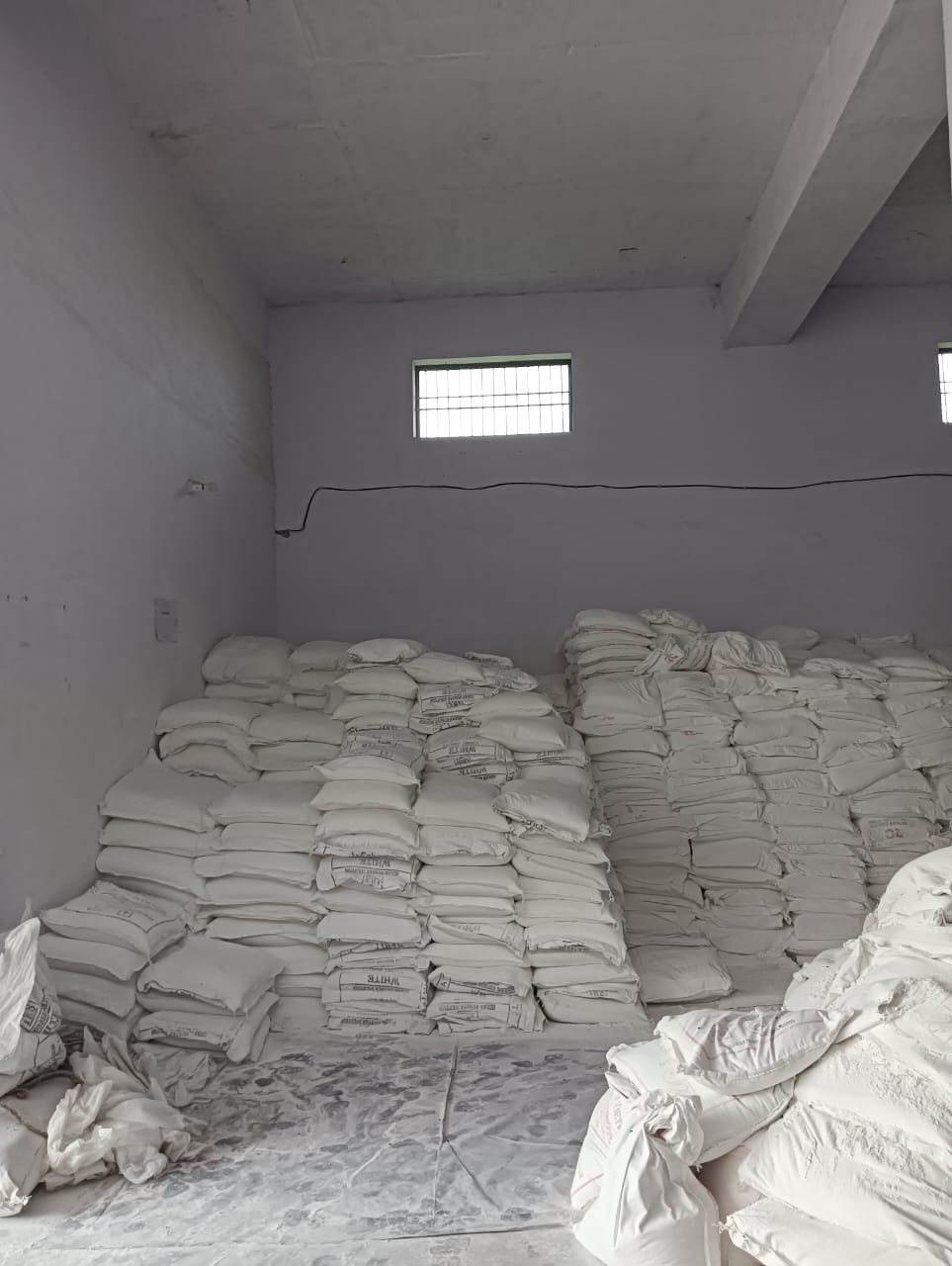 Calcium Carbonate - White Powder, Chemical Grade, 99% Purity | High Calcium, Low Moisture, Versatile Industrial Filler