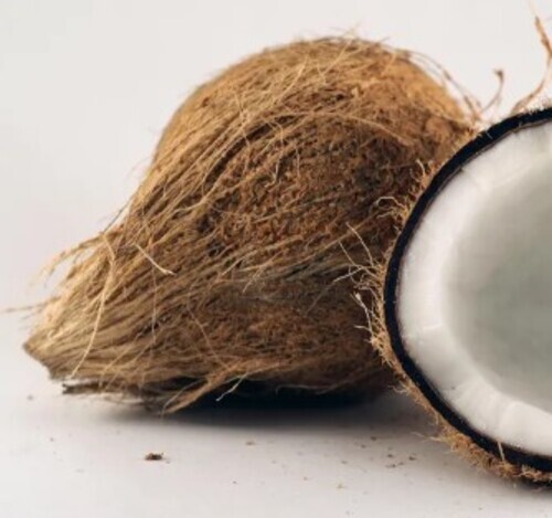 Fresh Dehusked Coconut