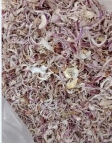 Dehydrated Pink Onion Flakes Kibble
