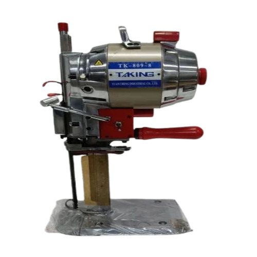 01 Taking Tk8098 Cloth Cutting Machine
