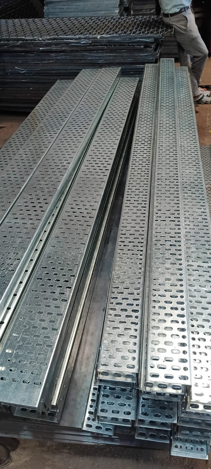Electrical Cable Tray - Material: Steel
