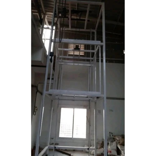 9m Material Handling Lift