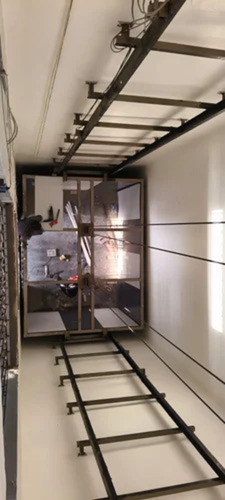 Commercial Goods Lift