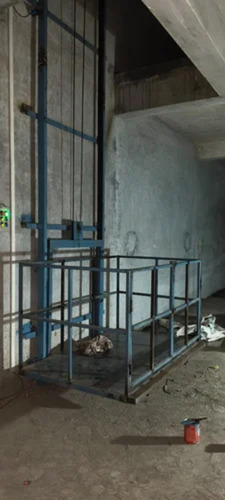 Industrial Goods Lift