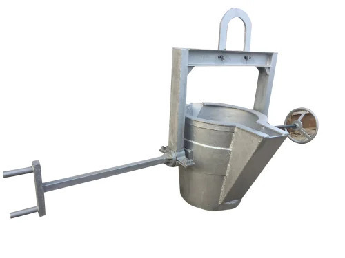 Ladle Lip Pouring Type - Mild Steel, 3 Ton Capacity, Silver, Heat Insulated Shell | Hand Operated, Metal Pouring, Manual Tilt