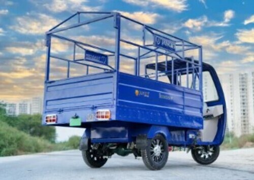 Battery E Rickshaw Loader