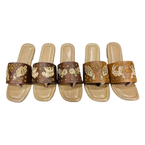 Women 2d Patterned Flat Chappals
