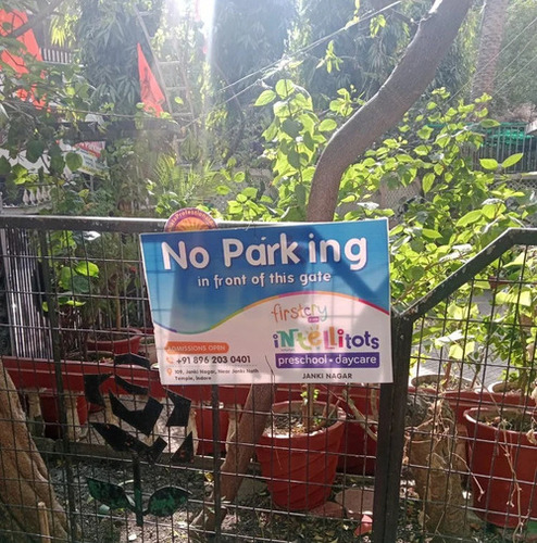 No Parking Board / Sunpack Board Advertising