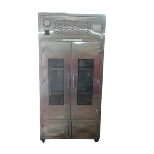Dynamic Cleanroom Garment Storage Cabinet