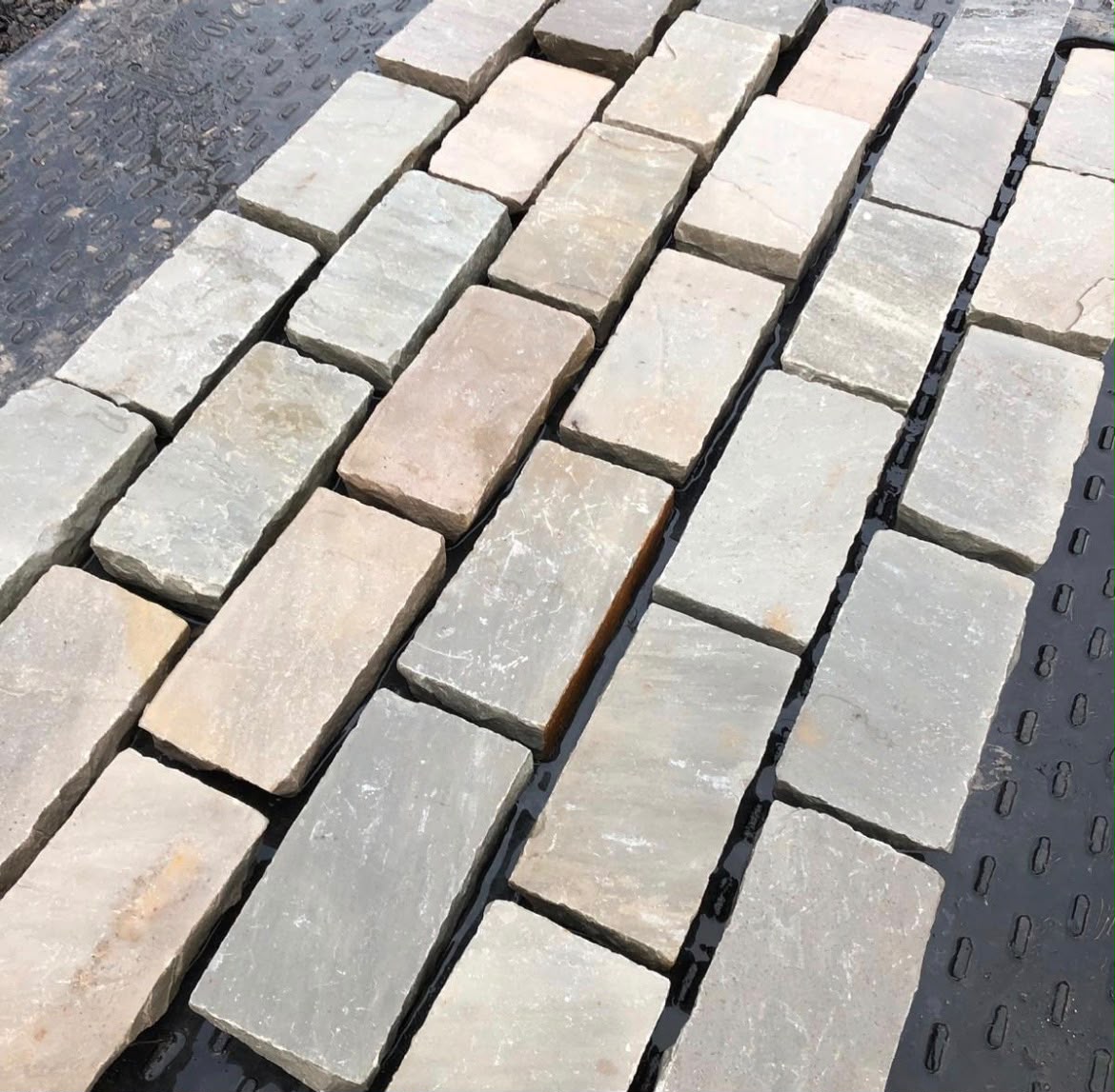 Raj Green Sandstone - Sandstone Form: Slabs