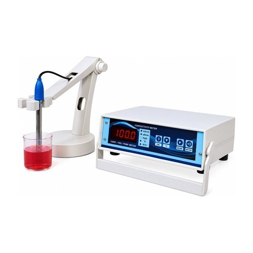 Digital Conductivity Meter PT-825