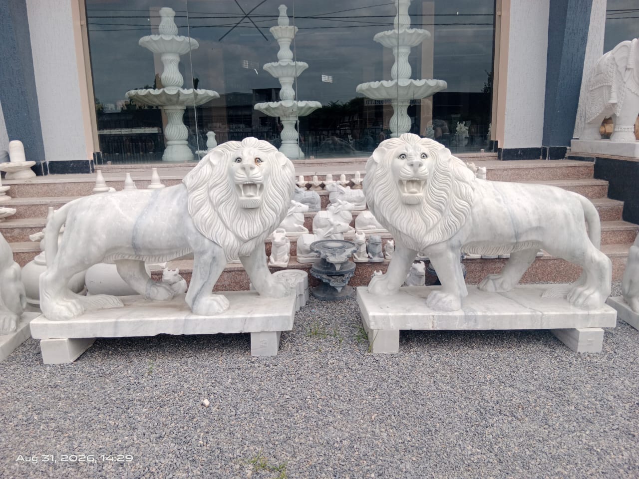 Lion Animal Sculpture