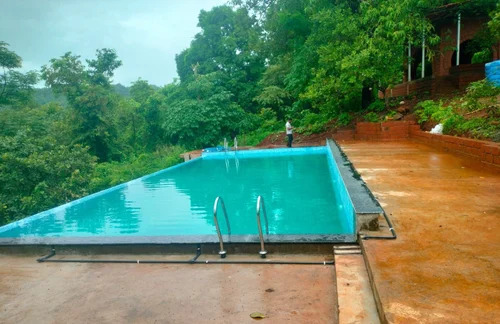 Overflow Infinity Swimming Pool