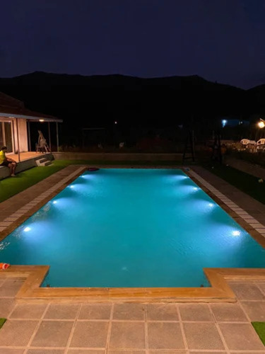 Skimmer Type Swimming Pool